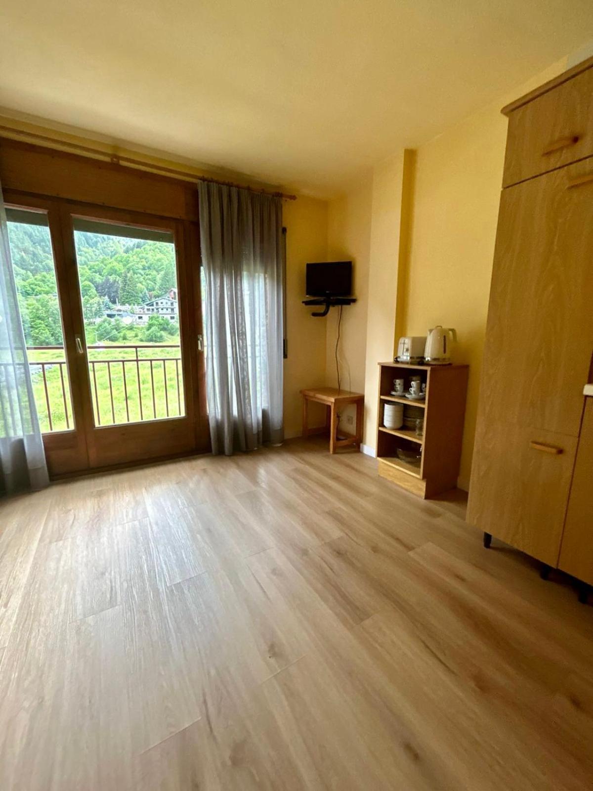 Apartamentos Turisticos Poblado Арінсаль Екстер'єр фото