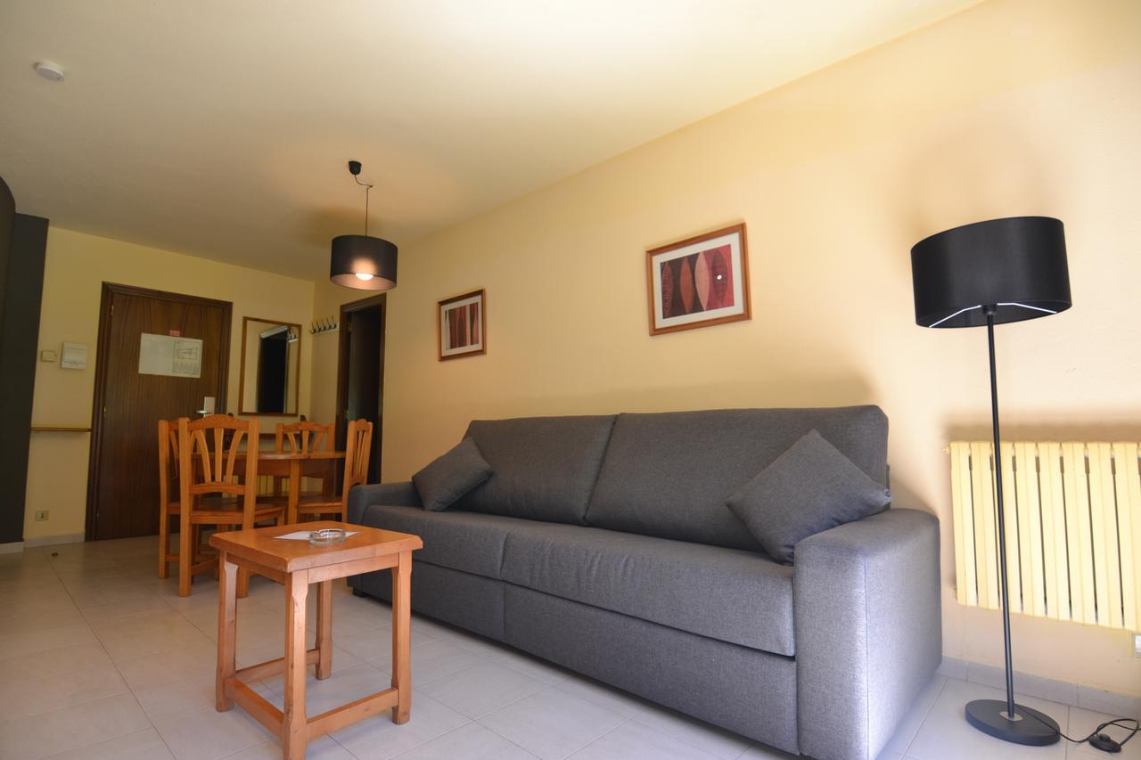 Apartamentos Turisticos Poblado Арінсаль Екстер'єр фото