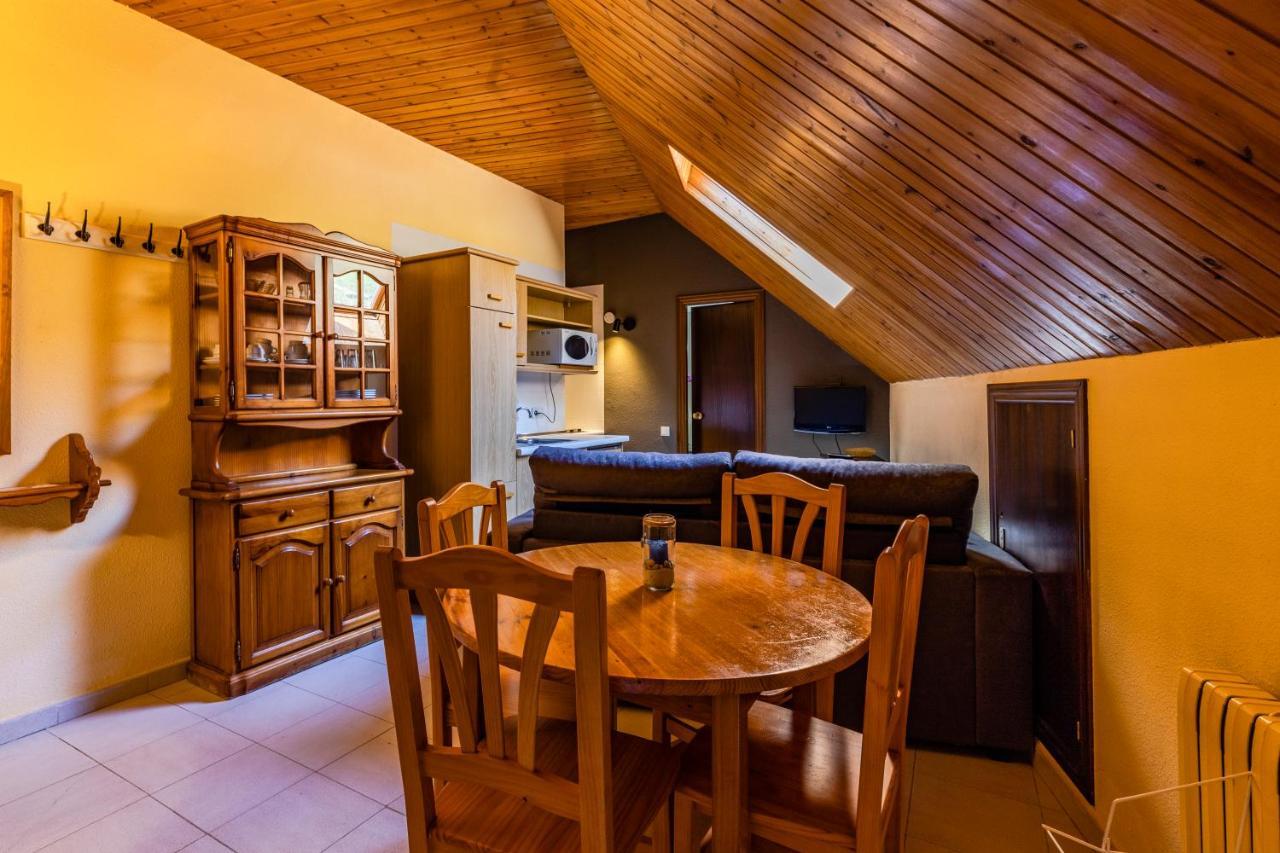 Apartamentos Turisticos Poblado Арінсаль Екстер'єр фото